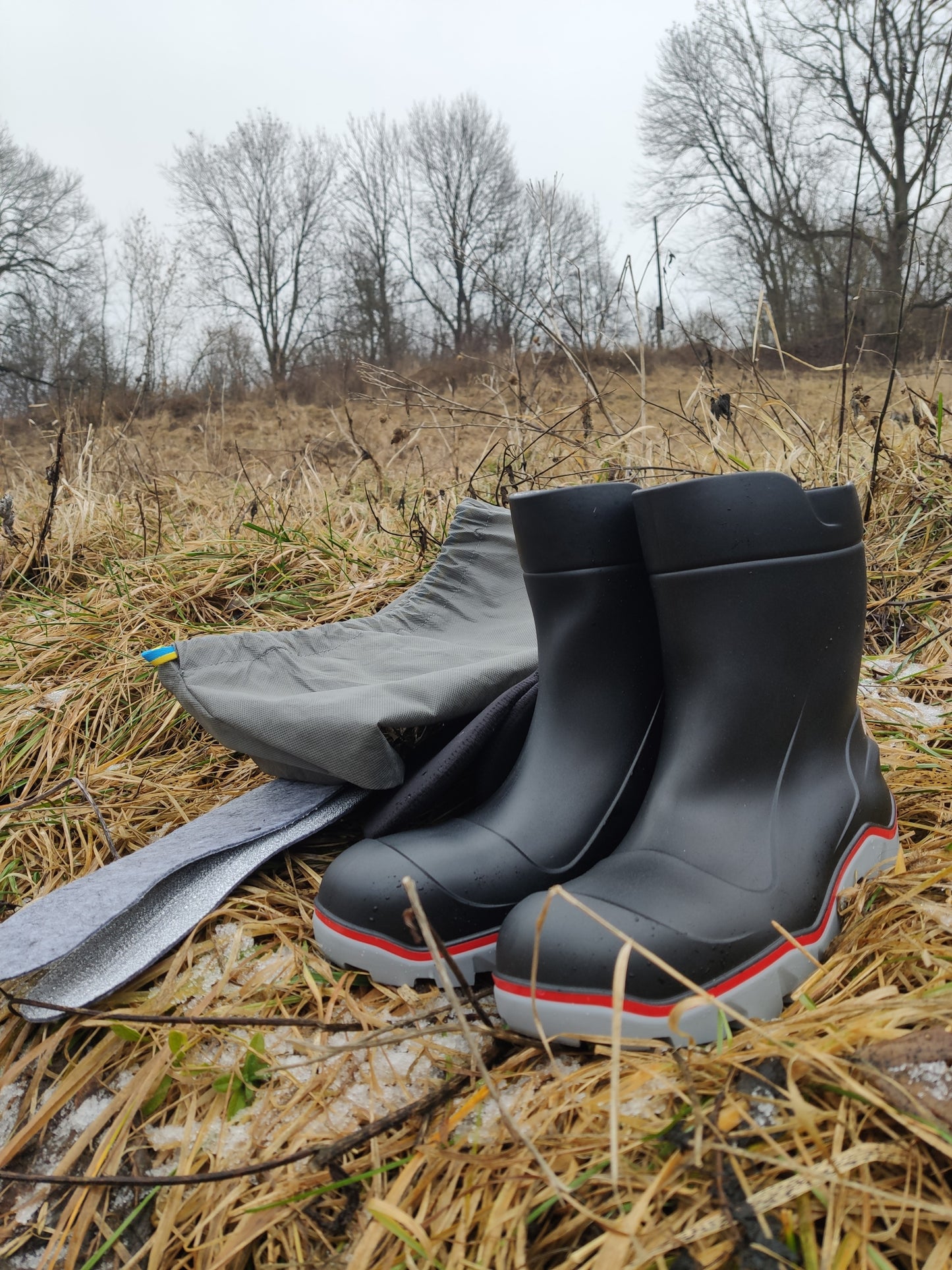 Гумові чоботи з утеплювачем — універсальний комплект (чорні)