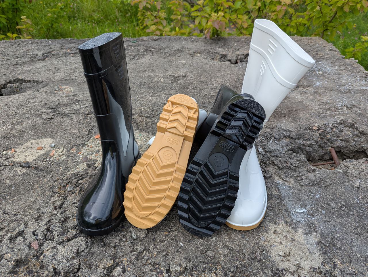 Гумові чоботи ПВХ — водонепроникні (білі)